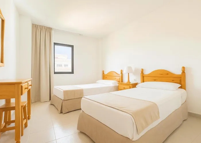 Cinco Diecinueve Playa La Arena Puerto de Santiago (Tenerife)